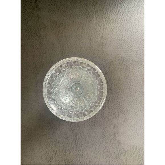 Vintage Avon Fostoria Candle Holder/Vase with Quilted Pattern - Picture 6 of 6